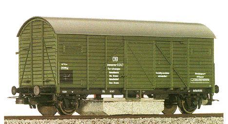 Track cleaning box car<br /><a href='images/pictures/Sachsenmodelle/76190.jpg' target='_blank'>Full size image</a>